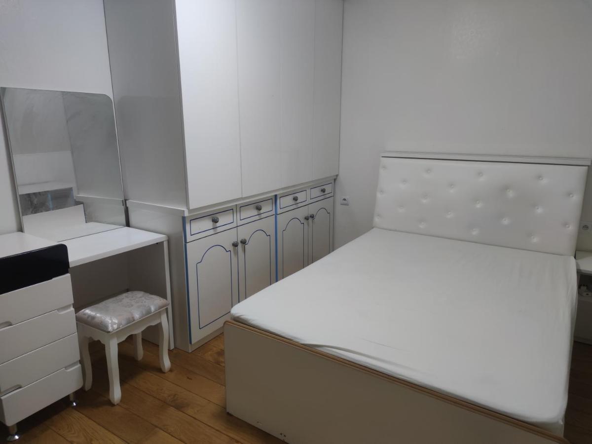 Chambre Privee A Bobigny -Salle De Bain Et Toilettes Sont Commune, -Pas De Cuisine Bagian luar foto